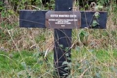 Ditchingham - All Hallows Graveyard - Winifred Edith (Sister) 1990 (1)