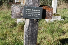 Ditchingham - Cemetery - Davis, Elizabeth (Sister) 1948