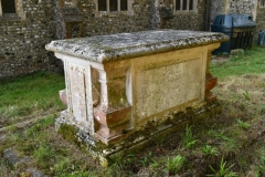 Ditchingham - St. Mary's Churchyard - Dowson, William 1839, Elizabeth 1854 (1)